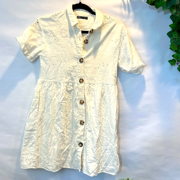Zara Cream Eyelet Mini Dress - Picture 1 of 5